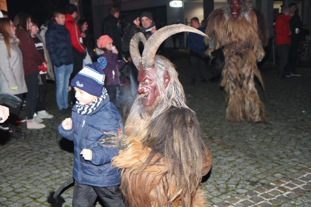 Perchtenlauf Schlüßlberg 2019