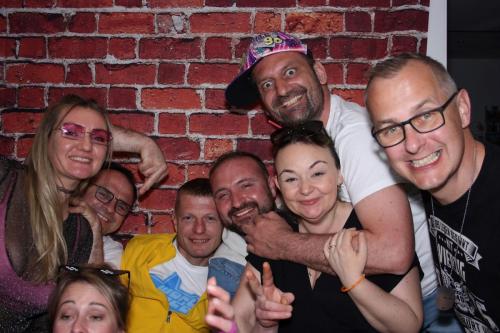 2024-04-06 235454834